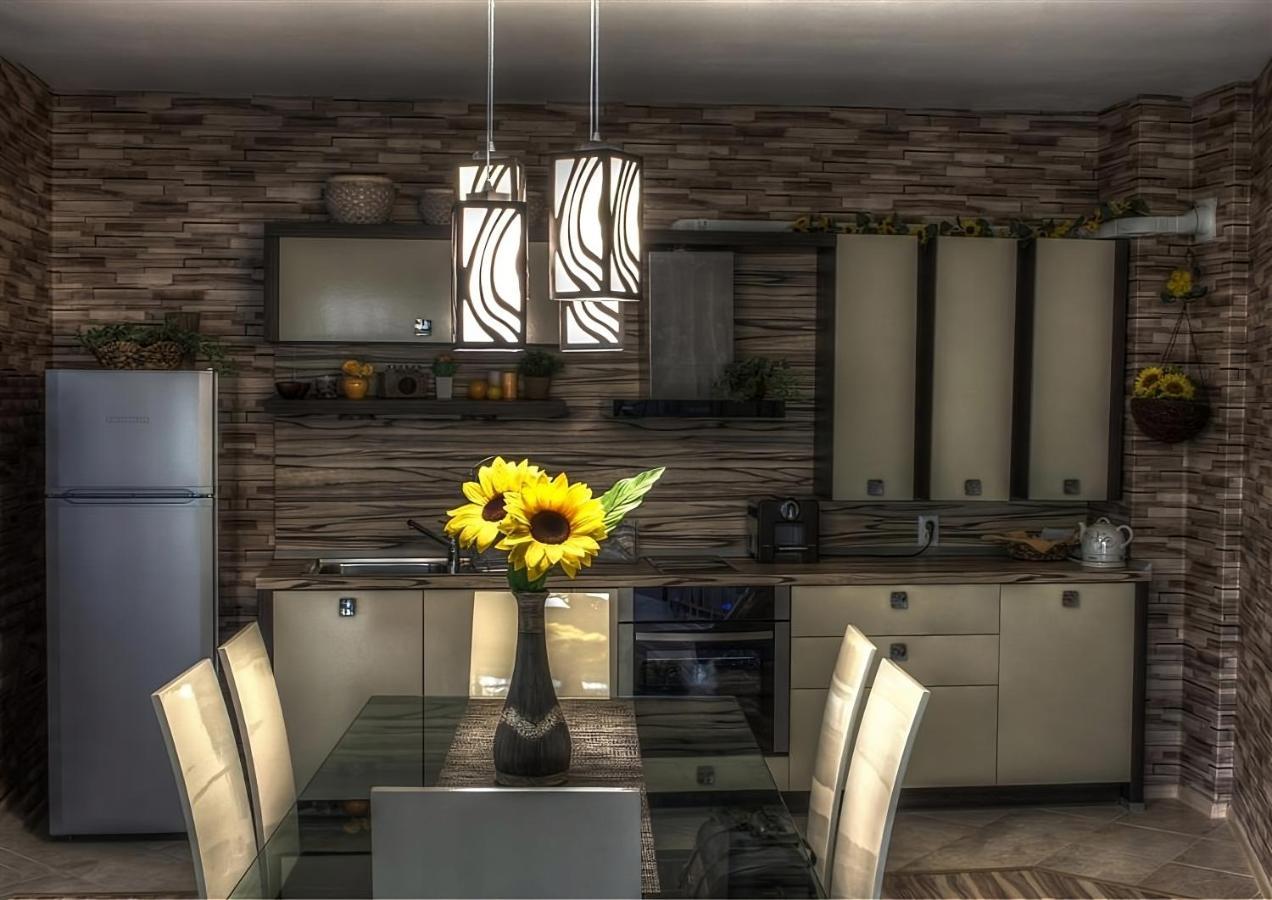 Luxury Apartments Burgas Esterno foto